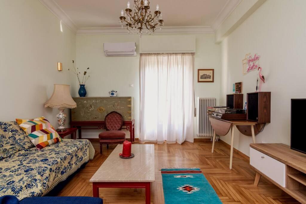 Iphigenia 2 Bedroom Retro Downtown Apartment أثينا المظهر الخارجي الصورة